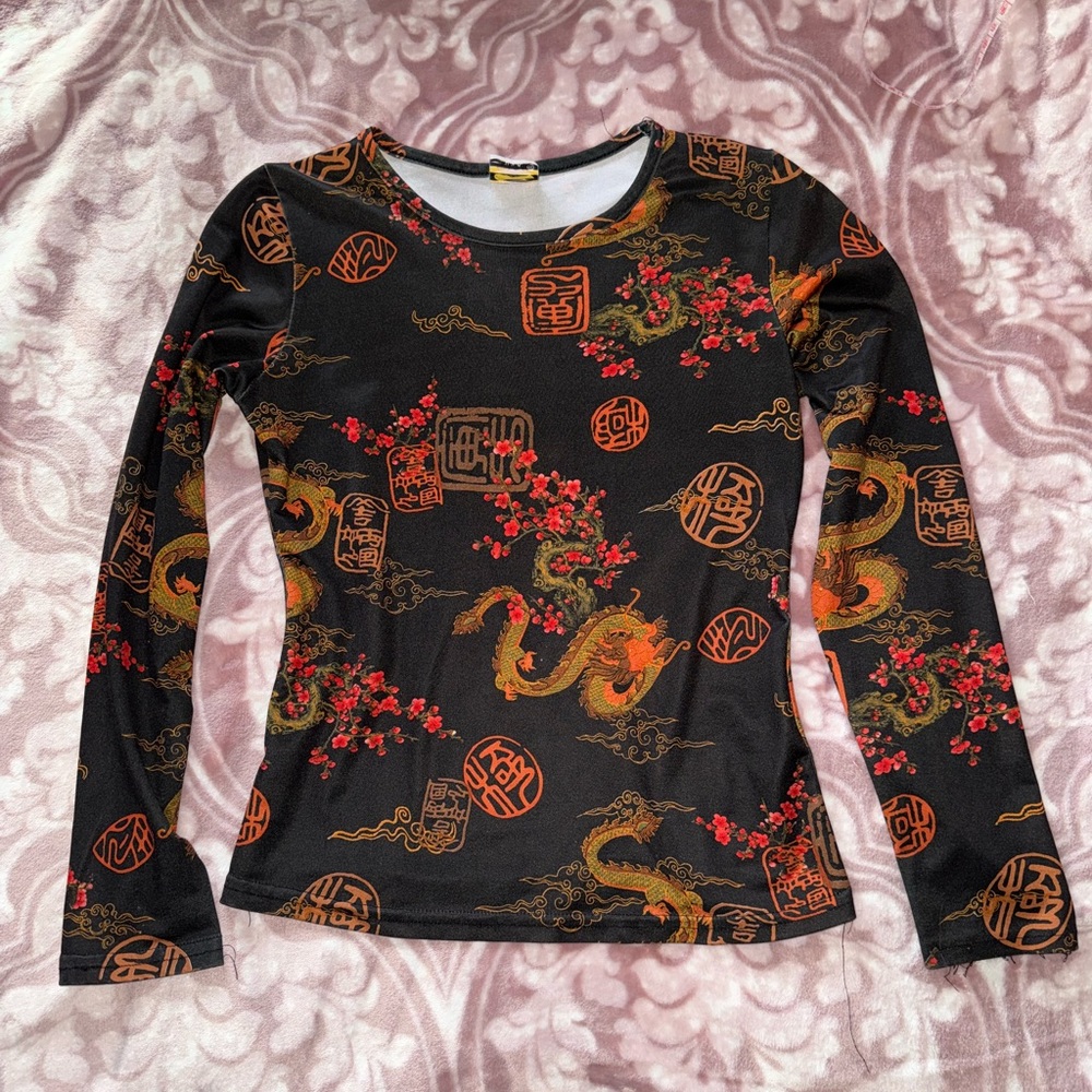 Y2K printed long sleeve top
